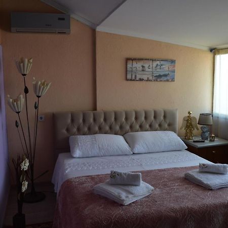 Inn Korca, Center City Apartament Buitenkant foto