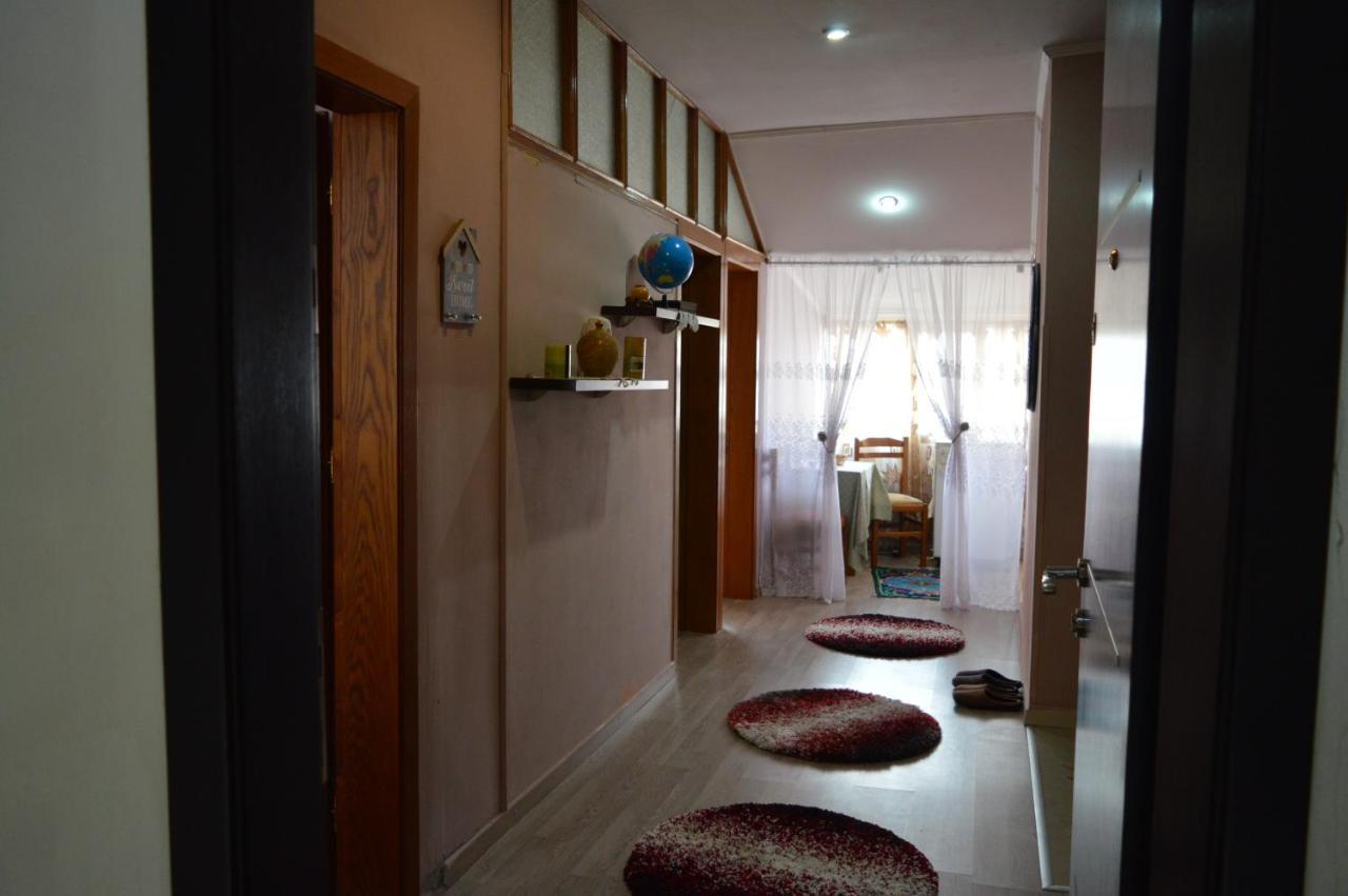 Inn Korca, Center City Apartament Buitenkant foto
