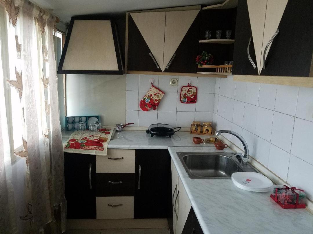 Inn Korca, Center City Apartament Buitenkant foto